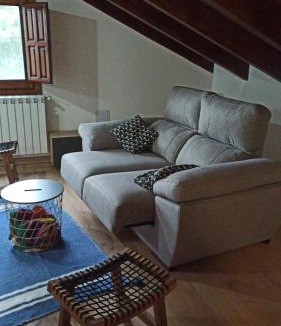 Rubia Ski Chalet | A Porteliña Casa Rural, entre viñedos y castaños