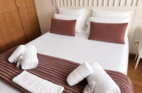 Sotillo de la Adrada House | Acogedor chalet con jardín ideal para desconectar