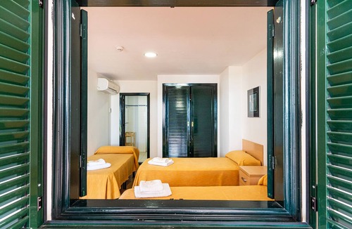 Punta Umbria Hostel | Albergue Inturjoven Punta Umbria - Hostel