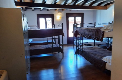 Aldeanueva del Camino Hostel | Albergue Turistico La Casa de Mi Abuela - Hostel