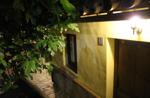 Garrovillas de Alconetar Hostel | Albergue Turistico La Higuera