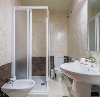 Alcala Del Rio Apartment | Alcalá del rio 2B