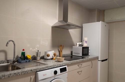 La Catedral Apartment | Alcazar Historical Center V