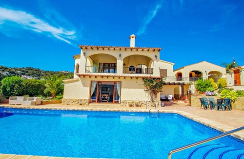 San Jaime Villa | Alice - holiday home with private swimming pool in Benissa