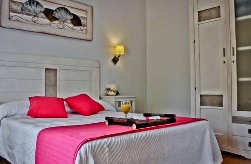 Alcala de los Gazules Cottage | Alojamiento Rural El Lario for 6 people