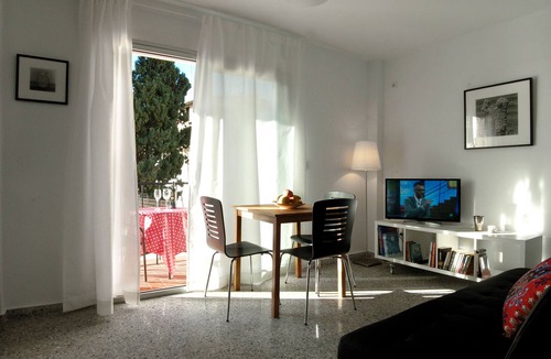 Malaga-Este Apartment | Apart. 3, Casa Malaga with sea views & balcony