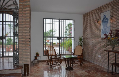 Santa Marina Apartment | Apartamento 1 Dormitorio with Wi-Fi, A/C & Terrace