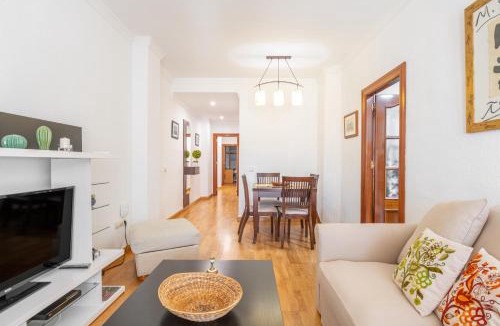 Capuchinos Apartment | Apartamento Capuchinos Centro by Renthas