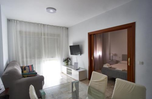 Parque Alcosa Apartment | Apartamento con piscina solo en temporada