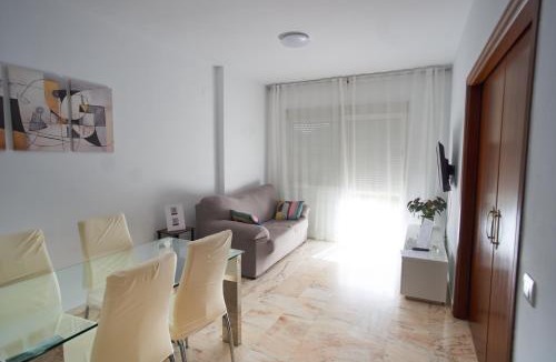 Parque Alcosa Apartment | Apartamento con piscina solo en temporada