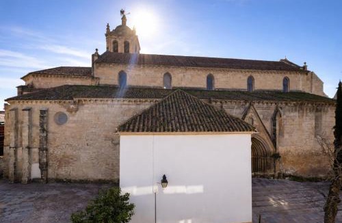 Santa Marina Apartment | Apartamento con vistas a iglesia historica Centro Cordoba 6 huespedes