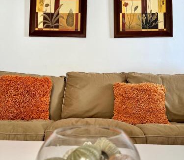 La Isleta del Moro Apartment | Apartamento de 3 dormitorios a 60 m de la playa en la Isleta, Cabo de Gata