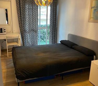 Perchel Norte House | Apartamento de habitaciones privadas en el centro de Málaga