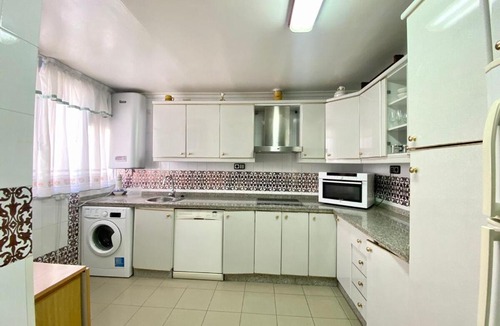 Distrito de Levante Apartment | Apartamento en Fátima con excelente conexión a BLET, UCO y Las Quemadas