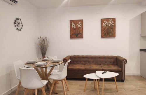 La Catedral Apartment | Apartamento en Plaza Séneca: Inés