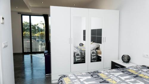 Distrito Sur Apartment | Apartamento La Calahorra a 15m del teatro de la axerquia de Córdoba