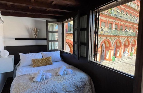 San Pedro Apartment | Apartamento Plaza De La Corredera