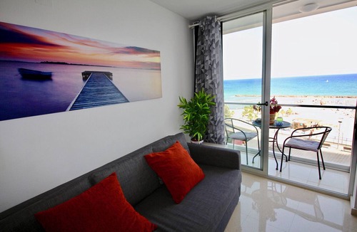 Raval Roig Apartment | APARTAMENTO POSTIGUET CON BALCON