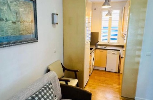 Torremolinos Apartment | Apartamentos Bajondillo Beach Cozy Inns