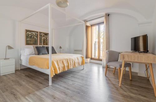 Santa Clara Apartment | Apartamentos El Patio Plaza de Santa Clara - con vistas en el casco histórico