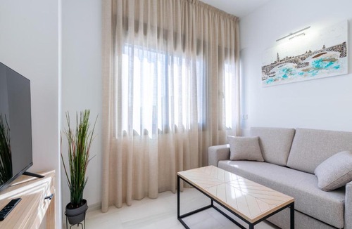 Parque Alcosa Apartment | APARTAMENTOS FIBES GARDEN SEVILLA