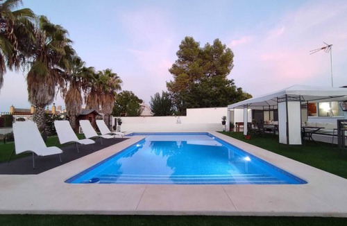 Villanueva del Ariscal Apartment | Apartment 2, Chalet Manzano 15 min from Seville