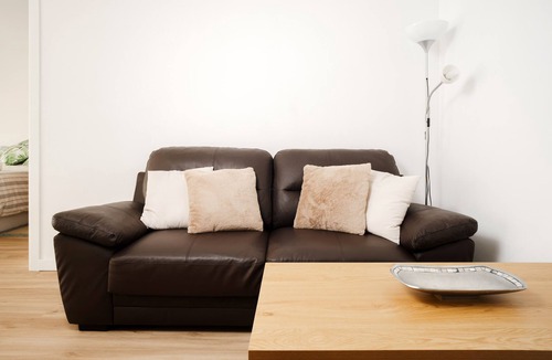 Doctor Barraquer-Grupo Renfe-Policlinico Apartment | Apartment 'A 5 Minutos De Calle Feria Y Alameda' with Private Terrace, Wi-Fi and Air Conditioning