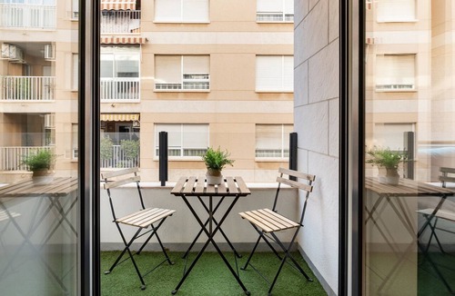 Aguilas Apartment | Apartment 'Alojamiento Entero En Aguilas' with Balcony, Wi-Fi and Air Conditioning