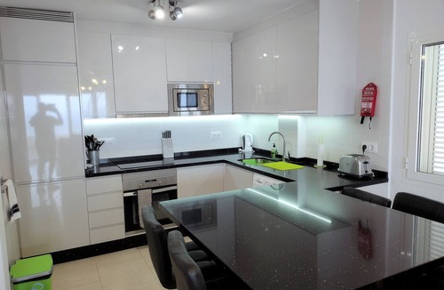 Ventanicas-El Cantal Apartment | Apartment 'El Mirador De La Mar' with Sea View, Wi-Fi and Air Conditioning