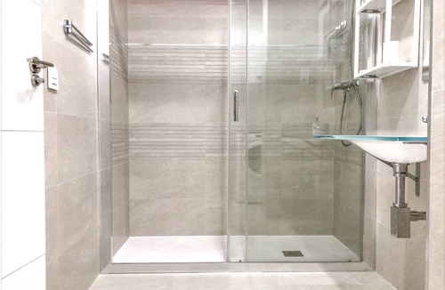 Los Tilos Apartment | Apartment-Ensuite with Shower-Street View-Estación Centro Vialia 7