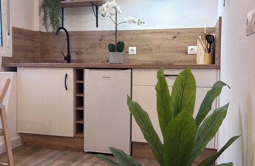 Canillas de Aceituno Apartment | Apartment with two double bedrooms and equipped kitchen