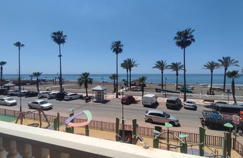 El Morche Apartment | Apartment facing the sea, on the beach, beautiful views