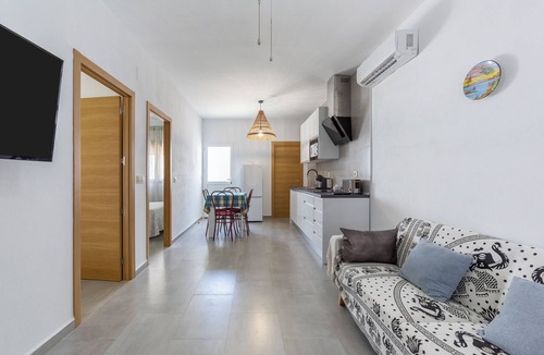 Fernan Perez Apartment | Apartment 'Habitaciones' with Mountain View, Wi-Fi and Air Conditioning