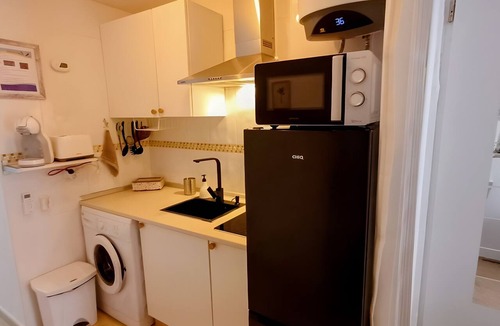 Garrucha Apartment | Apartment 'Infiniti' with Wi-Fi and Air Conditioning