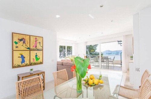 Puerto de Pollensa Apartment | Apartment Isabela 2A 3 habitaciones con ático with Sea View, A/C, Wi-Fi & Terrace