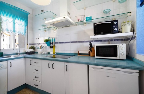 Chipiona Apartment | Apartment 'La Barca' with Shared Terrace, Wi-Fi, and Air Conditioning