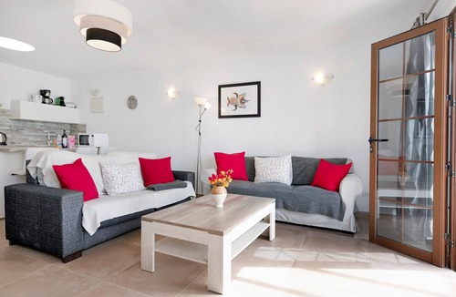 Playa Blanca Apartment | Apartment 'Puerto Chico M' with Sea View & Garden