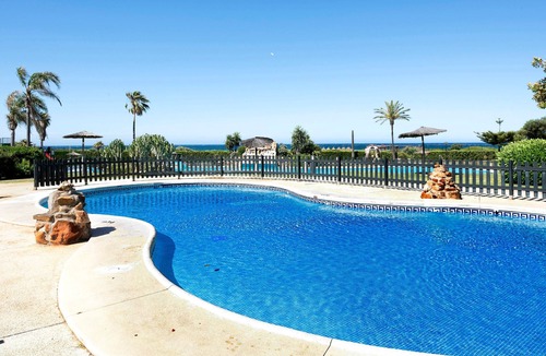 Atlanterra Apartment | Apartment "Semifrontal con vistas Zahara" near the beach with sea view, pool & Wi-Fi
