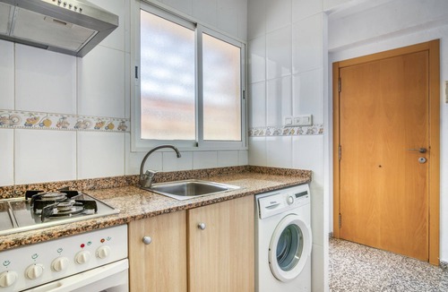 Plaza De La Costera Apartment | Apartment 'Voramar' with Sea View, Private Terrace and Wi-Fi
