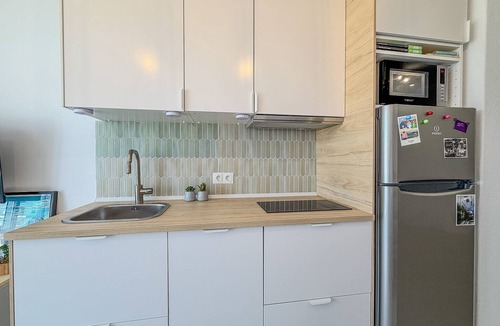 El Morche Apartment | Apartment 'Your Private Retreat with Sea Views' with Sea View, Wi-Fi and Air Conditioning