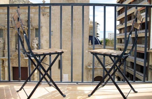 Barri Vell - Santa Creu Apartment | Apt. Santa in the old town, unsoperable views and just 3 minutes from the beach