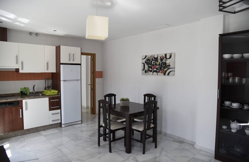 Cruz Roja-Capuchinos Apartment | Atico Sevilla, center