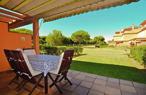 Chiclana de la Frontera Villa | Attached house, near golf course, communitary pool, rent in Chiclana,Santi Petri