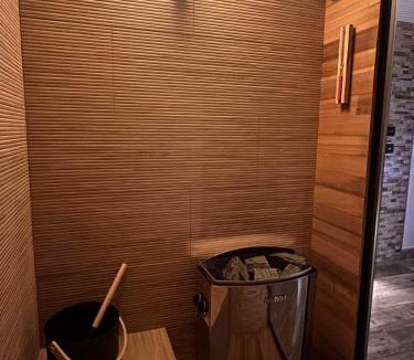 Los Tristanes Ski Chalet | Aventura el Bombón, Cabaña Wellness con Sauna y Ritual de Hielo en Cabo de Gata