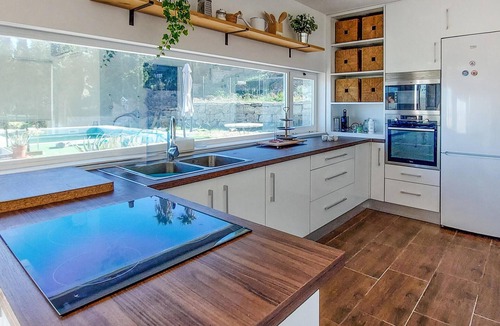 Pinos de Alhaurin House | Awesome home in Pinos de Alhaurín