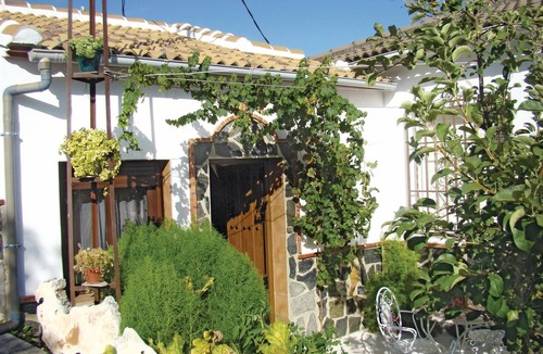 Iznajar House | Awesome home in Iznájar