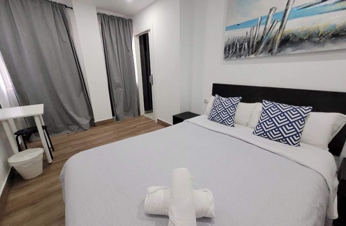 Malaga-Este Hotel | AYZ Elcano - Auto check-in property