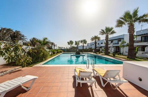 Charco del Palo House | B13-Dúplex luminoso+ piscina a 150 m del mar
