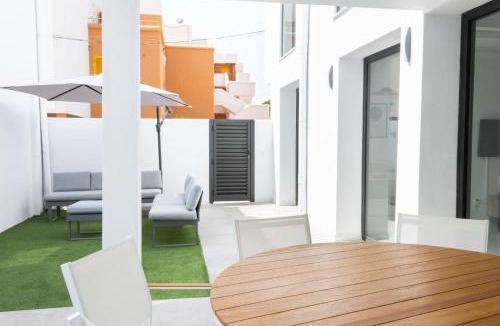 Vista de los Angeles-Rumina Apartment | Bajo con patio, Calle Cañada Aguilar 10