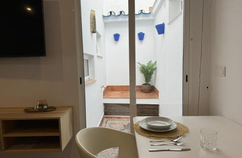 San Basilio Apartment | Balcón de los Patios con PARKING
